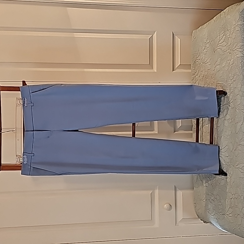 Express Columnist Ankle pants, size 4R, Light Blue